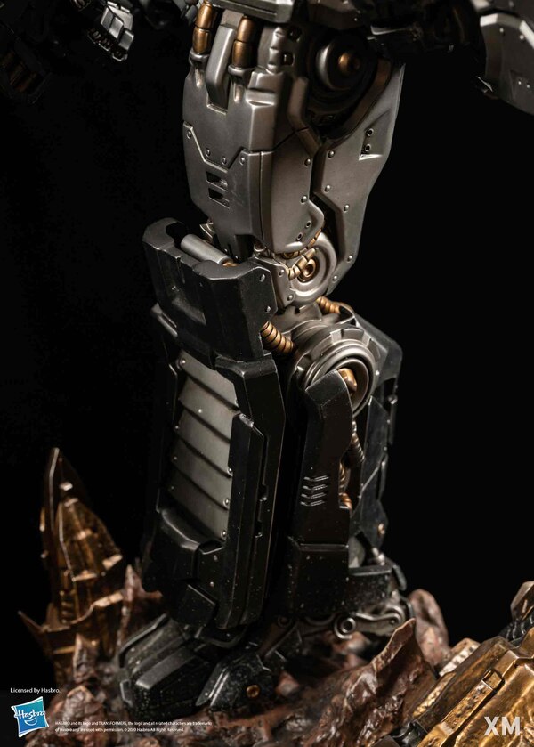 XM Studios Premium Collectibles Nemesis Prime 110 Scale Exclusive Statue  (15 of 30)